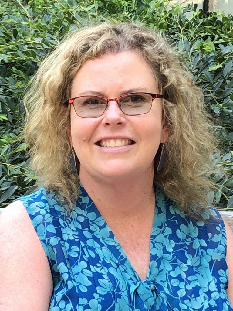 Headshot of Leslie Fulcher