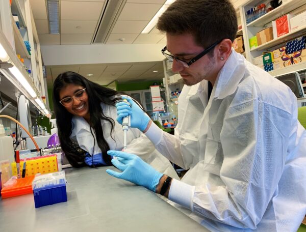 Riya Gohil and Geoffrey Fox in lab