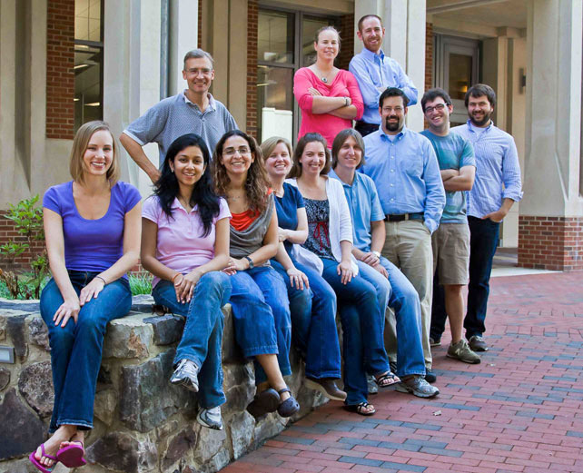 Dohlman Lab 2011 in front of the Genetic Medicine Building on UNC campus